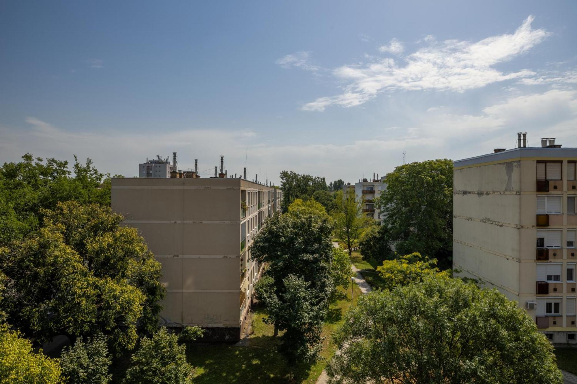 Malompark Apartman With Free Parking Debrecen Exterior foto